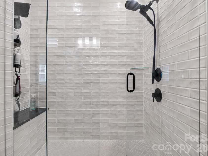 8624 Balcony Bridge Road, Huntersville, NC 28078.  MLS# CAR4414442, YatesRealty ID 45872. 