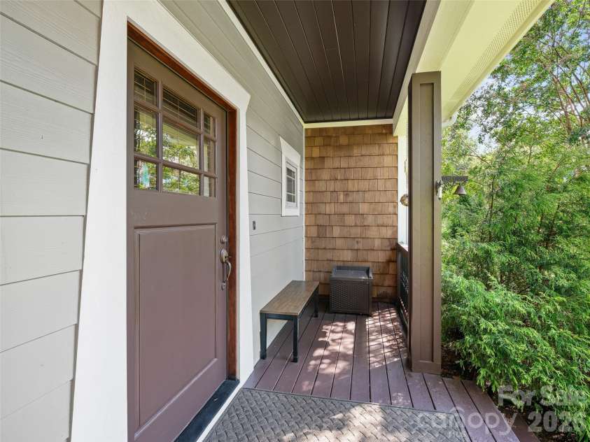 6 Oak Springs Drive, Arden, NC 28704.  MLS# CAR4414524, YatesRealty ID 45873. 