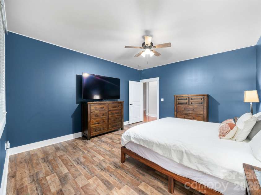 6 Oak Springs Drive, Arden, NC 28704.  MLS# CAR4414524, YatesRealty ID 45873. Primary bedroom