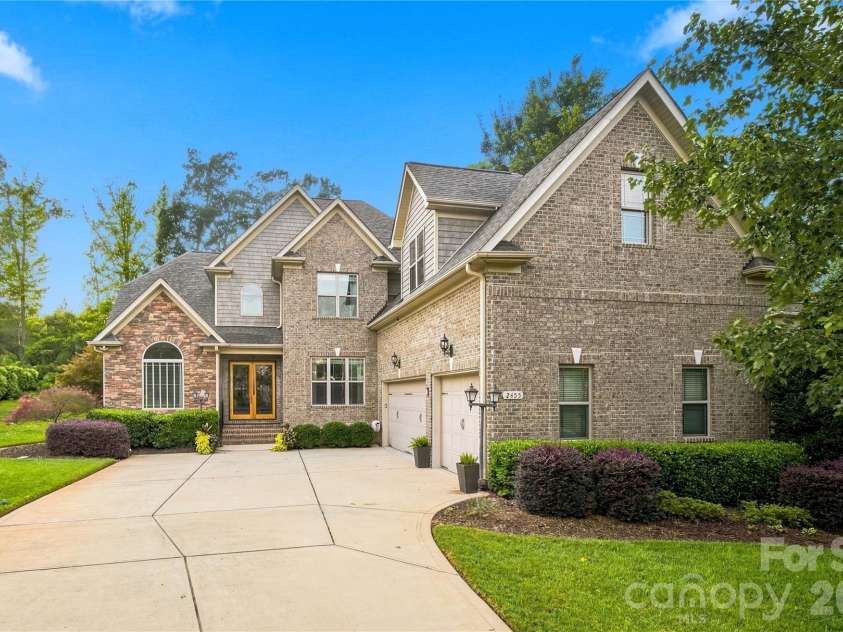 2455 Shiny Leaf Drive, Denver, NC 28037.  MLS# CAR4414414, YatesRealty ID 45874. 