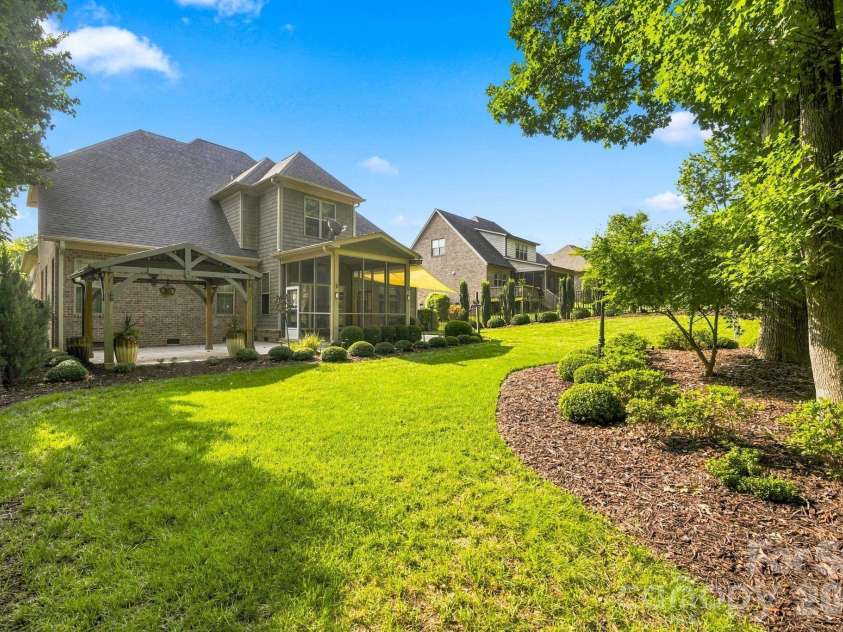 2455 Shiny Leaf Drive, Denver, NC 28037.  MLS# CAR4414414, YatesRealty ID 45874. 