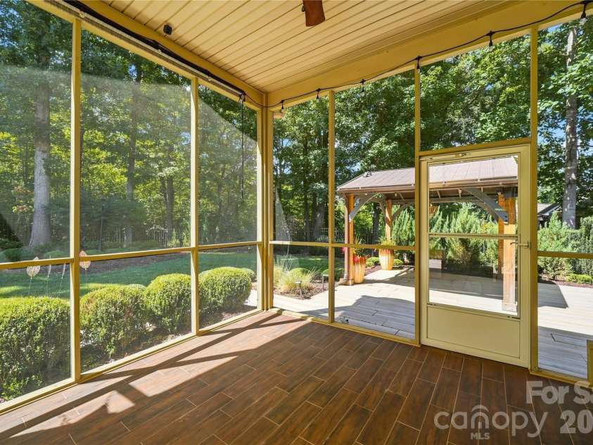 2455 Shiny Leaf Drive, Denver, NC 28037.  MLS# CAR4414414, YatesRealty ID 45874. 