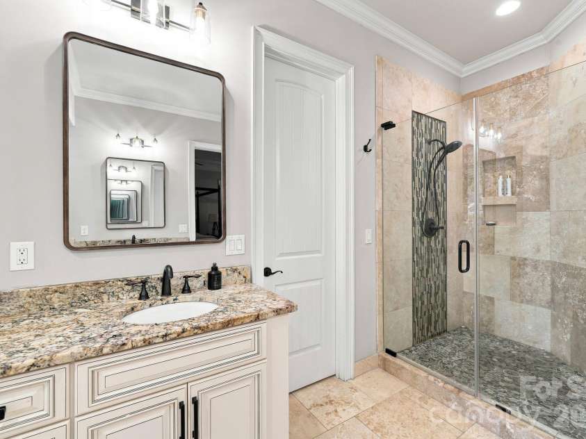 2455 Shiny Leaf Drive, Denver, NC 28037.  MLS# CAR4414414, YatesRealty ID 45874. 