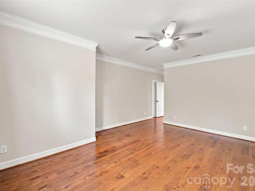 2455 Shiny Leaf Drive, Denver, NC 28037.  MLS# CAR4414414, YatesRealty ID 45874. 