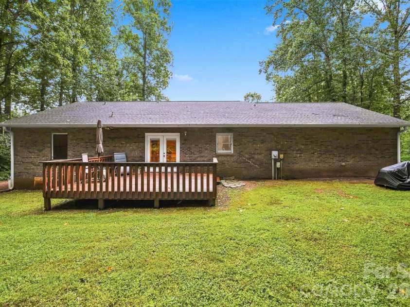 3933 MATTINGLY Drive, Hickory, NC 28602.  MLS# CAR4414536, YatesRealty ID 45875. BACK OF HOME.  GREAT DECK FOR PARTIES!!