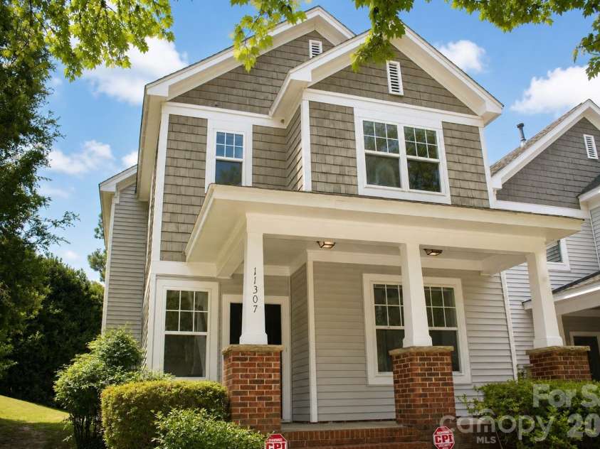 11307 Deer Ridge Lane, Charlotte, NC 28277.  MLS# CAR4414303, YatesRealty ID 45876. 