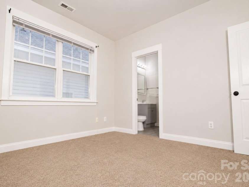 11307 Deer Ridge Lane, Charlotte, NC 28277.  MLS# CAR4414303, YatesRealty ID 45876. 