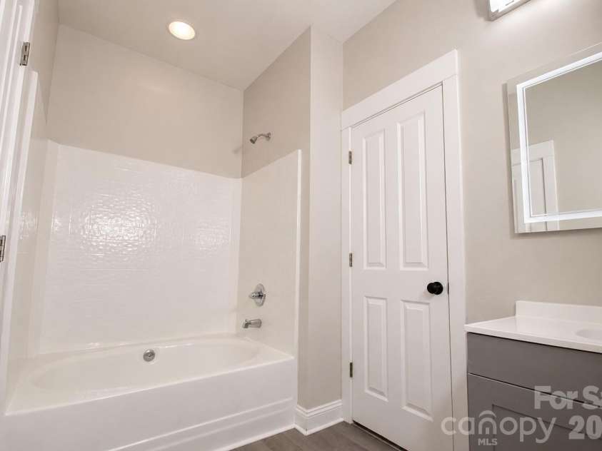 11307 Deer Ridge Lane, Charlotte, NC 28277.  MLS# CAR4414303, YatesRealty ID 45876. 
