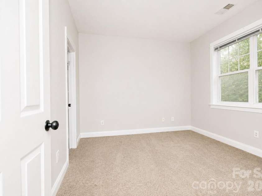 11307 Deer Ridge Lane, Charlotte, NC 28277.  MLS# CAR4414303, YatesRealty ID 45876. 
