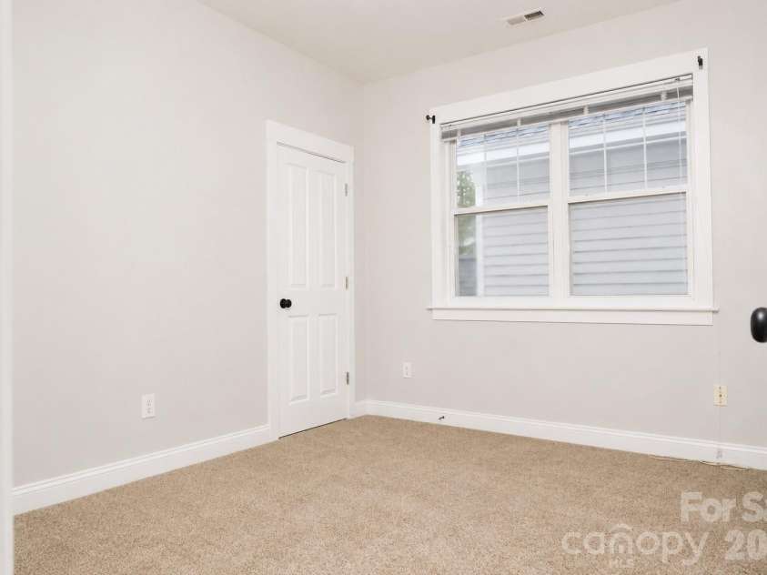 11307 Deer Ridge Lane, Charlotte, NC 28277.  MLS# CAR4414303, YatesRealty ID 45876. 