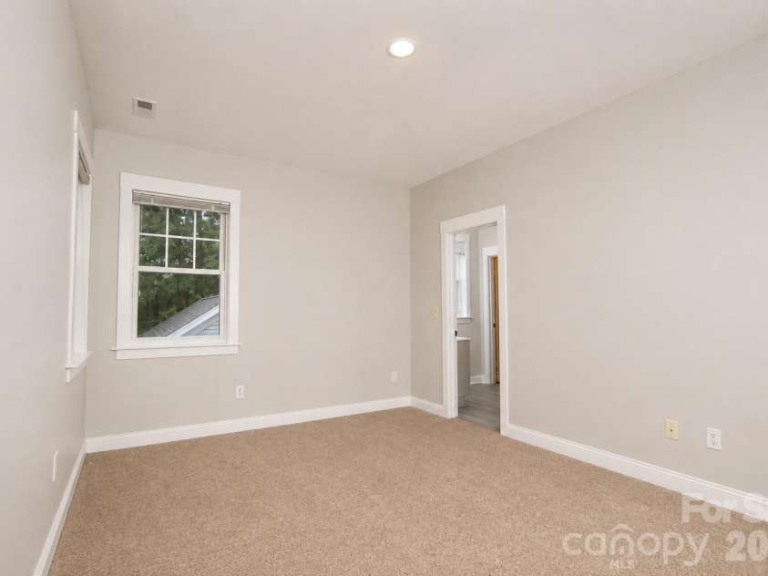 11307 Deer Ridge Lane, Charlotte, NC 28277.  MLS# CAR4414303, YatesRealty ID 45876. 