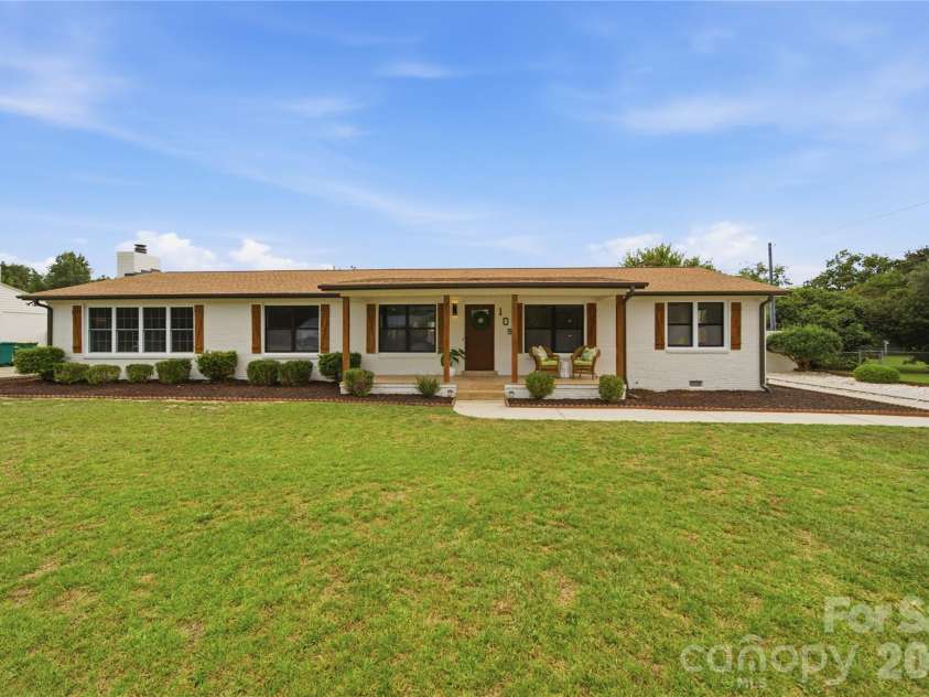 109 Wessinger Drive, Lexington, SC 29072.  MLS# CAR4414383, YatesRealty ID 45877. 