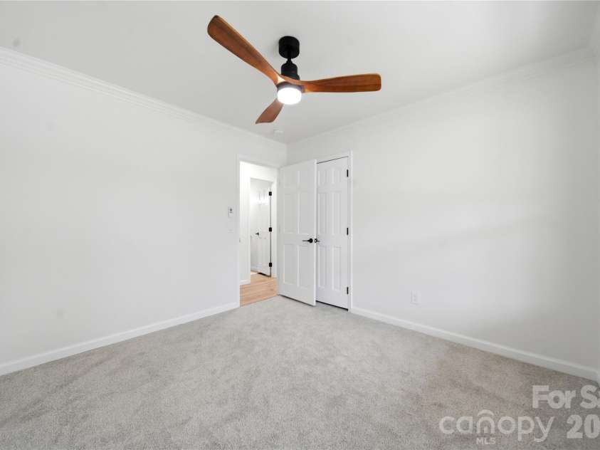 109 Wessinger Drive, Lexington, SC 29072.  MLS# CAR4414383, YatesRealty ID 45877. 