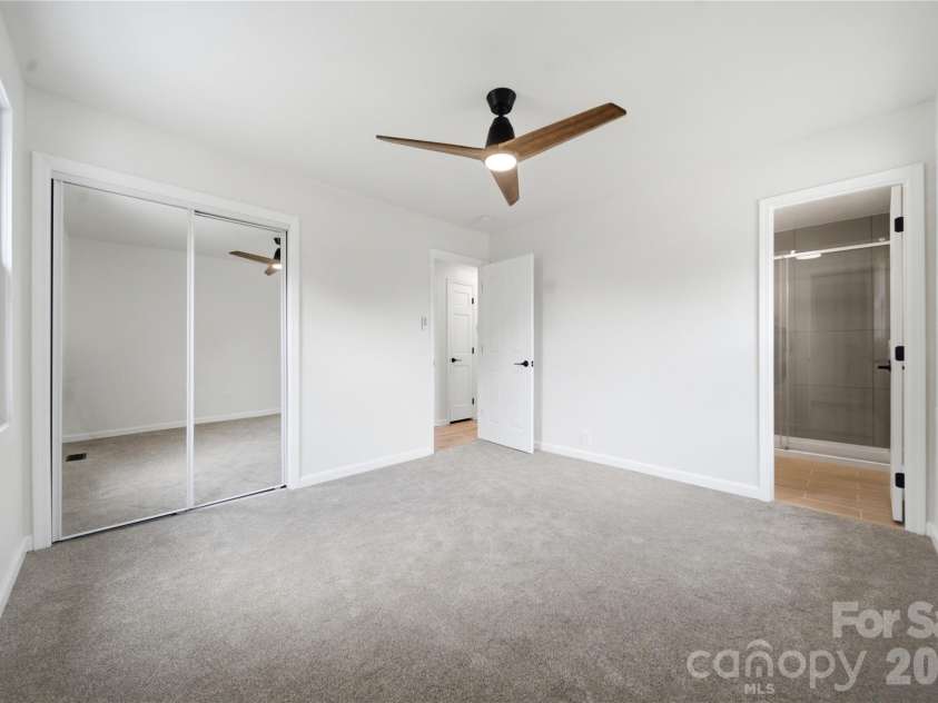 109 Wessinger Drive, Lexington, SC 29072.  MLS# CAR4414383, YatesRealty ID 45877. 