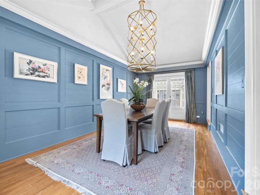 1620 Biltmore Drive, Charlotte, NC 28207.  MLS# CAR4414269, YatesRealty ID 45879. Dining Room - 1620 Biltmore Drive