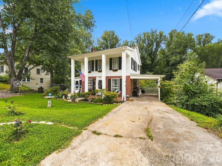 239 Anderson Street, Morganton, NC 28655.  MLS# CAR4414255, YatesRealty ID 45880. 