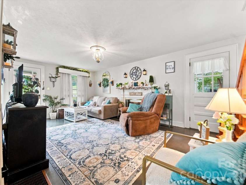 239 Anderson Street, Morganton, NC 28655.  MLS# CAR4414255, YatesRealty ID 45880. 