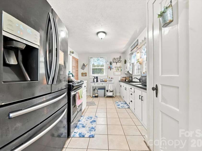 239 Anderson Street, Morganton, NC 28655.  MLS# CAR4414255, YatesRealty ID 45880. 