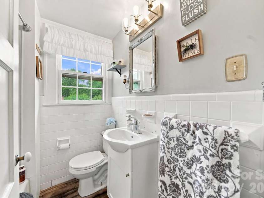 239 Anderson Street, Morganton, NC 28655.  MLS# CAR4414255, YatesRealty ID 45880. 