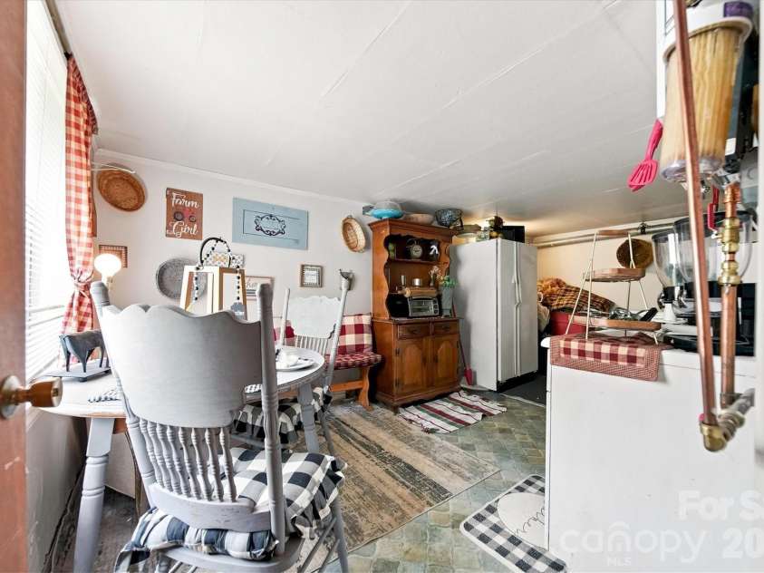 239 Anderson Street, Morganton, NC 28655.  MLS# CAR4414255, YatesRealty ID 45880. 