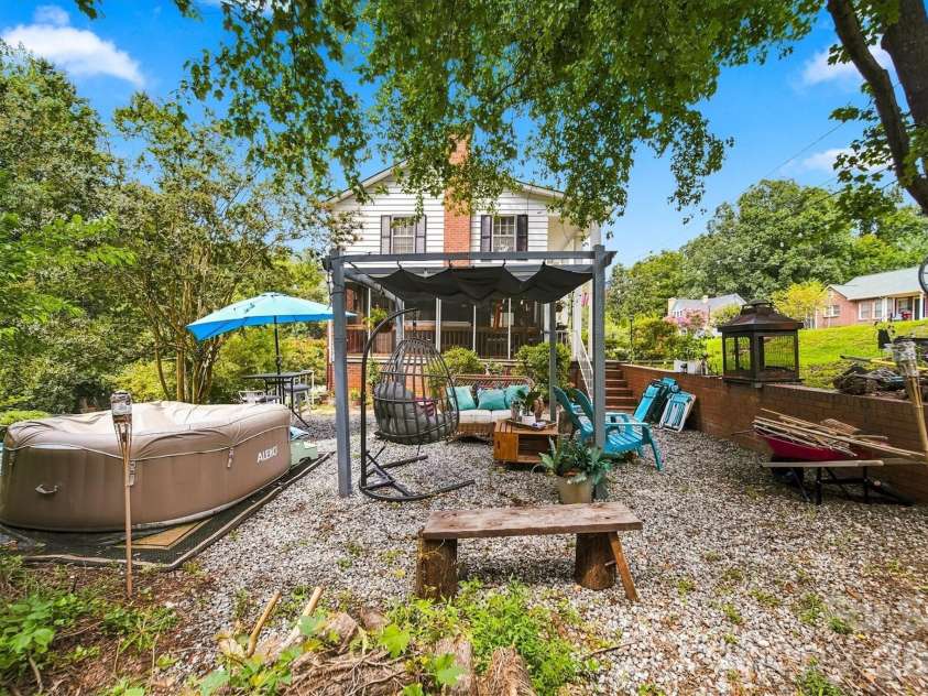 239 Anderson Street, Morganton, NC 28655.  MLS# CAR4414255, YatesRealty ID 45880. 