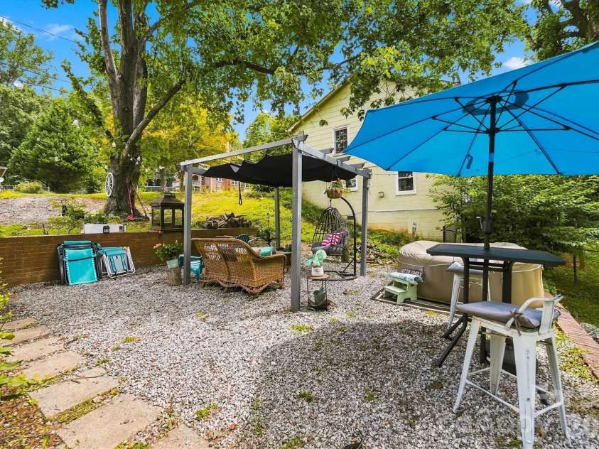 239 Anderson Street, Morganton, NC 28655.  MLS# CAR4414255, YatesRealty ID 45880. 