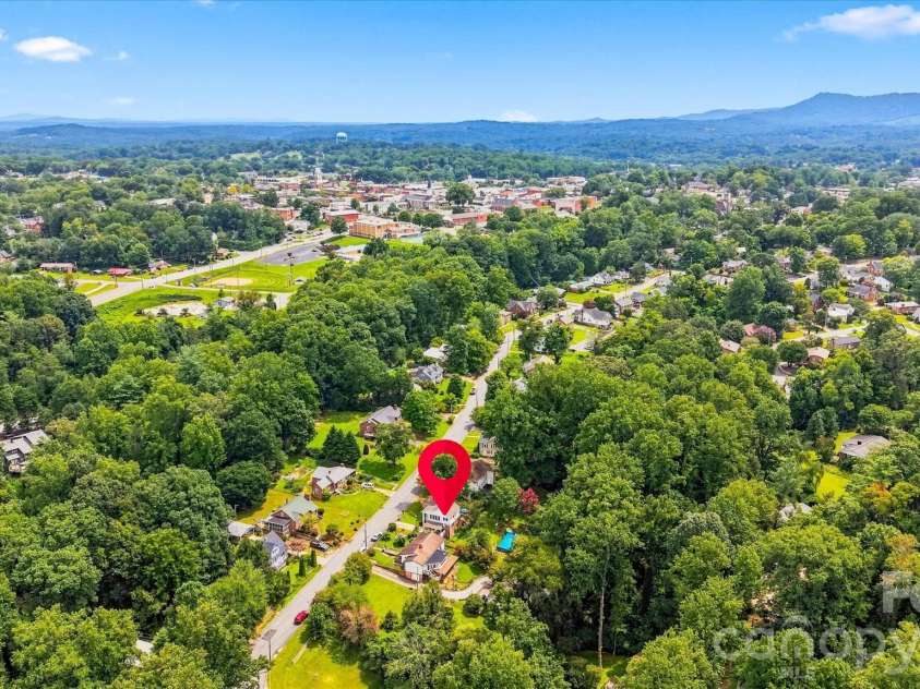 239 Anderson Street, Morganton, NC 28655.  MLS# CAR4414255, YatesRealty ID 45880. 