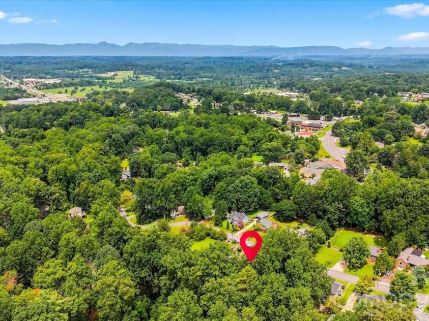 239 Anderson Street, Morganton, NC 28655.  MLS# CAR4414255, YatesRealty ID 45880. 
