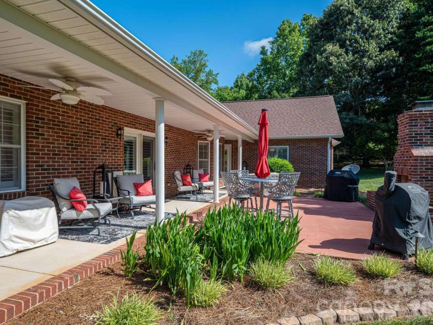 2928 Palmer Drive, Conover, NC 28613.  MLS# CAR4414179, YatesRealty ID 45881. Entertainment Space