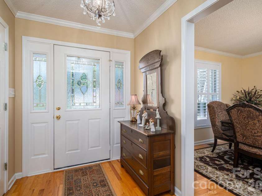 2928 Palmer Drive, Conover, NC 28613.  MLS# CAR4414179, YatesRealty ID 45881. Entryway