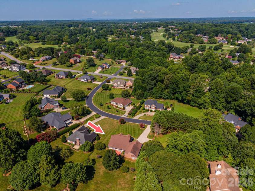 2928 Palmer Drive, Conover, NC 28613.  MLS# CAR4414179, YatesRealty ID 45881. Fabulous Location