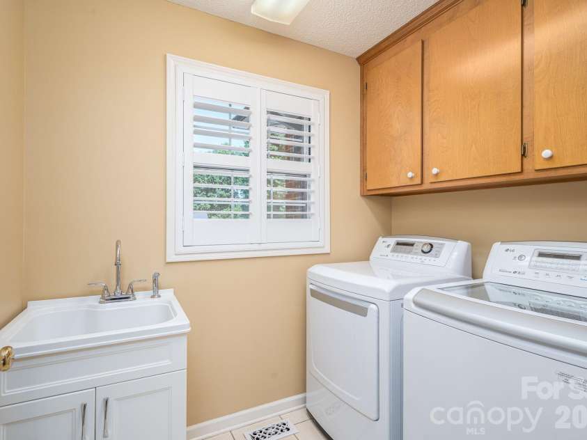 2928 Palmer Drive, Conover, NC 28613.  MLS# CAR4414179, YatesRealty ID 45881. Laundry Room