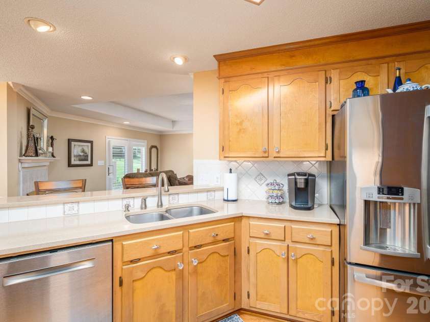 2928 Palmer Drive, Conover, NC 28613.  MLS# CAR4414179, YatesRealty ID 45881. Stainless Appliances