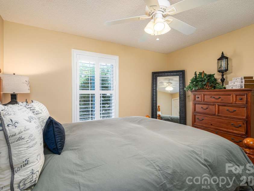 2928 Palmer Drive, Conover, NC 28613.  MLS# CAR4414179, YatesRealty ID 45881. Third Bedroom