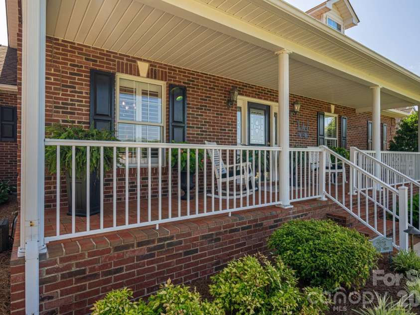 2928 Palmer Drive, Conover, NC 28613.  MLS# CAR4414179, YatesRealty ID 45881. Welcoming Front Porch
