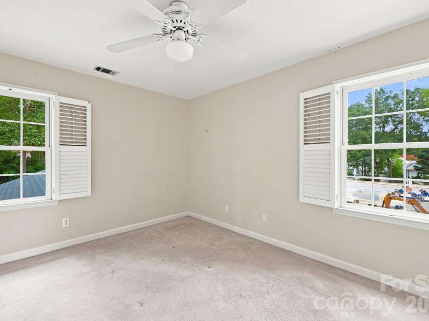 3528 Broadfield Road, Charlotte, NC 28226.  MLS# CAR4414169, YatesRealty ID 45883. 
