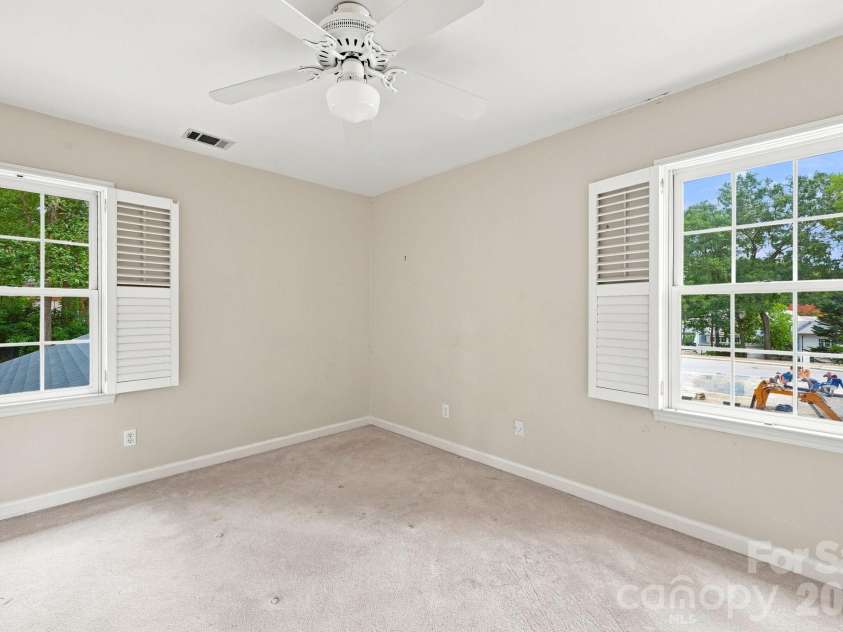 3528 Broadfield Road, Charlotte, NC 28226.  MLS# CAR4414169, YatesRealty ID 45883. 