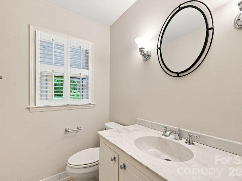 3528 Broadfield Road, Charlotte, NC 28226.  MLS# CAR4414169, YatesRealty ID 45883. 