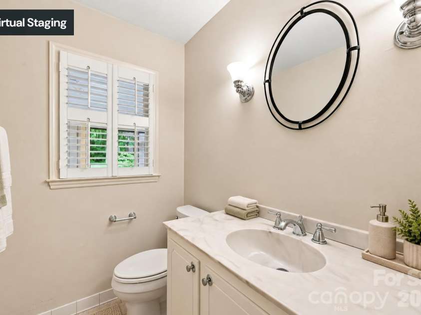 3528 Broadfield Road, Charlotte, NC 28226.  MLS# CAR4414169, YatesRealty ID 45883. 