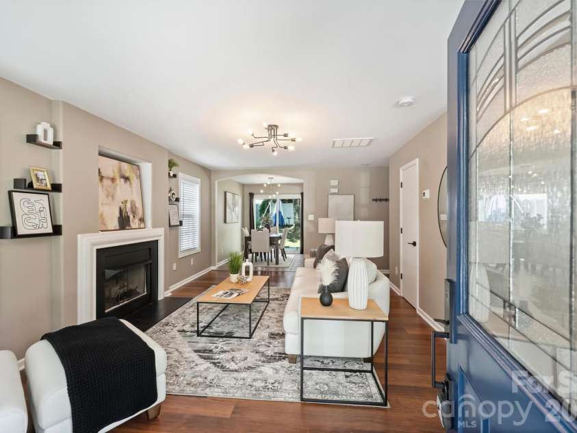 5300 Silabert Avenue, Charlotte, NC 28205.  MLS# CAR4413666, YatesRealty ID 45885. 