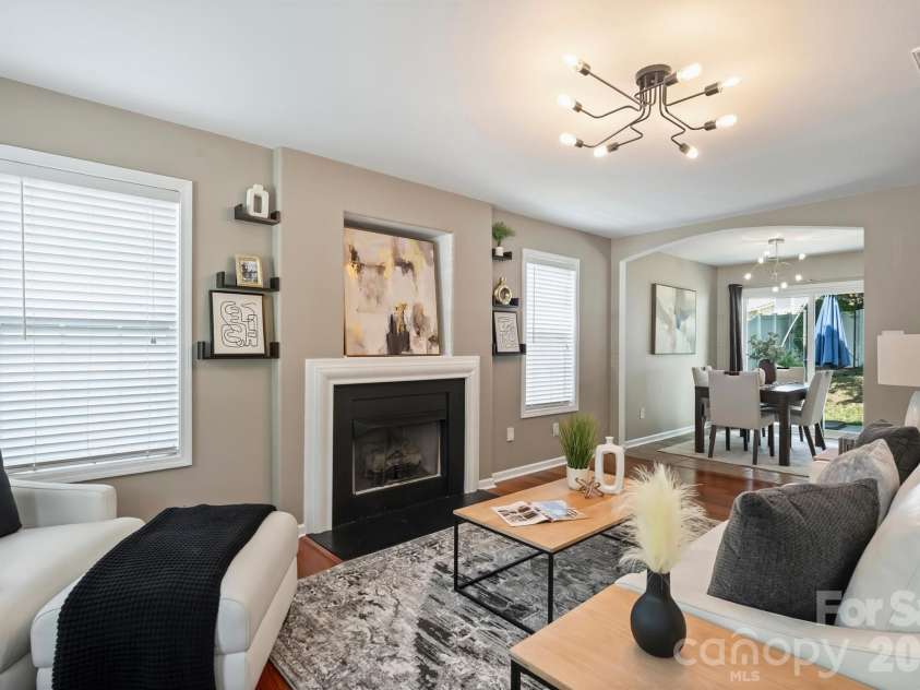 5300 Silabert Avenue, Charlotte, NC 28205.  MLS# CAR4413666, YatesRealty ID 45885. 