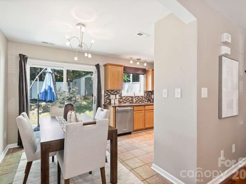5300 Silabert Avenue, Charlotte, NC 28205.  MLS# CAR4413666, YatesRealty ID 45885. 