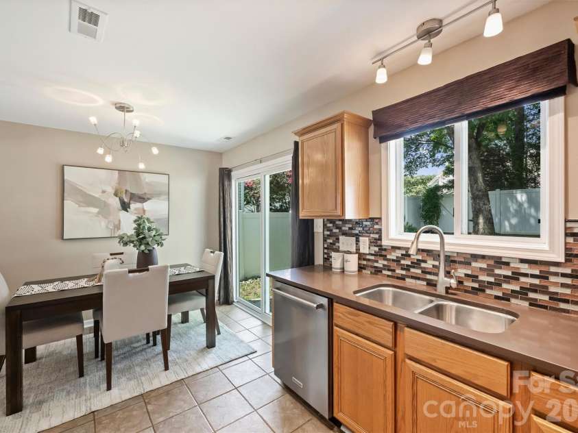 5300 Silabert Avenue, Charlotte, NC 28205.  MLS# CAR4413666, YatesRealty ID 45885. 