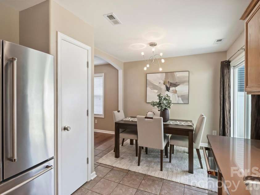 5300 Silabert Avenue, Charlotte, NC 28205.  MLS# CAR4413666, YatesRealty ID 45885. 