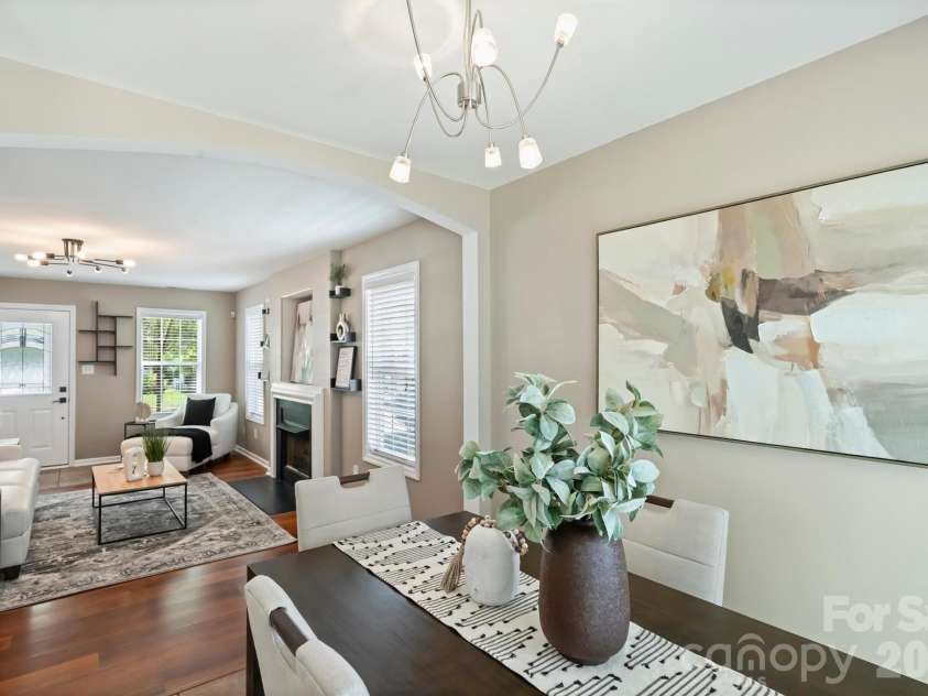 5300 Silabert Avenue, Charlotte, NC 28205.  MLS# CAR4413666, YatesRealty ID 45885. 
