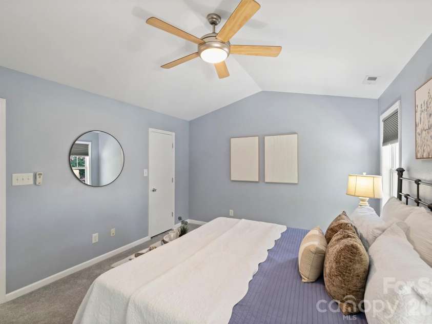 5300 Silabert Avenue, Charlotte, NC 28205.  MLS# CAR4413666, YatesRealty ID 45885. 