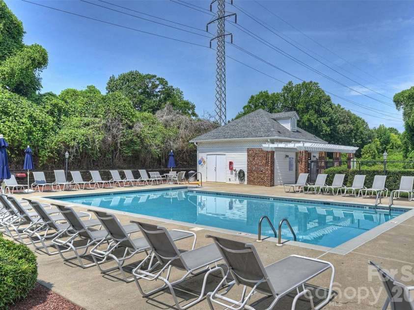 5300 Silabert Avenue, Charlotte, NC 28205.  MLS# CAR4413666, YatesRealty ID 45885. 