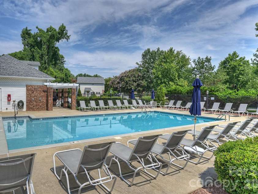 5300 Silabert Avenue, Charlotte, NC 28205.  MLS# CAR4413666, YatesRealty ID 45885. 