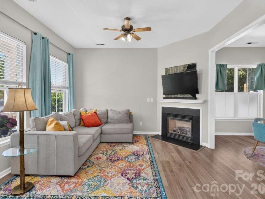 1308 Rising Oak Drive, Charlotte, NC 28206.  MLS# CAR4413620, YatesRealty ID 45886. 