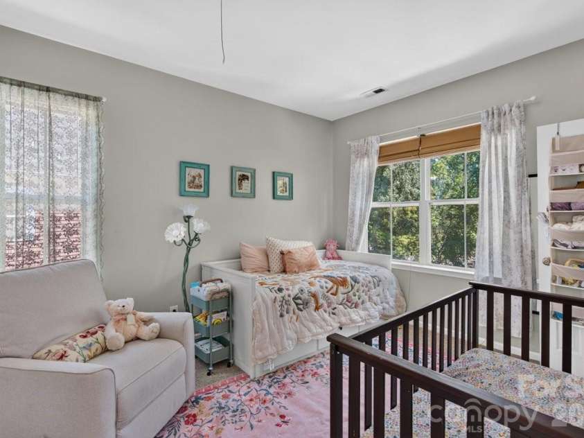 1308 Rising Oak Drive, Charlotte, NC 28206.  MLS# CAR4413620, YatesRealty ID 45886. 
